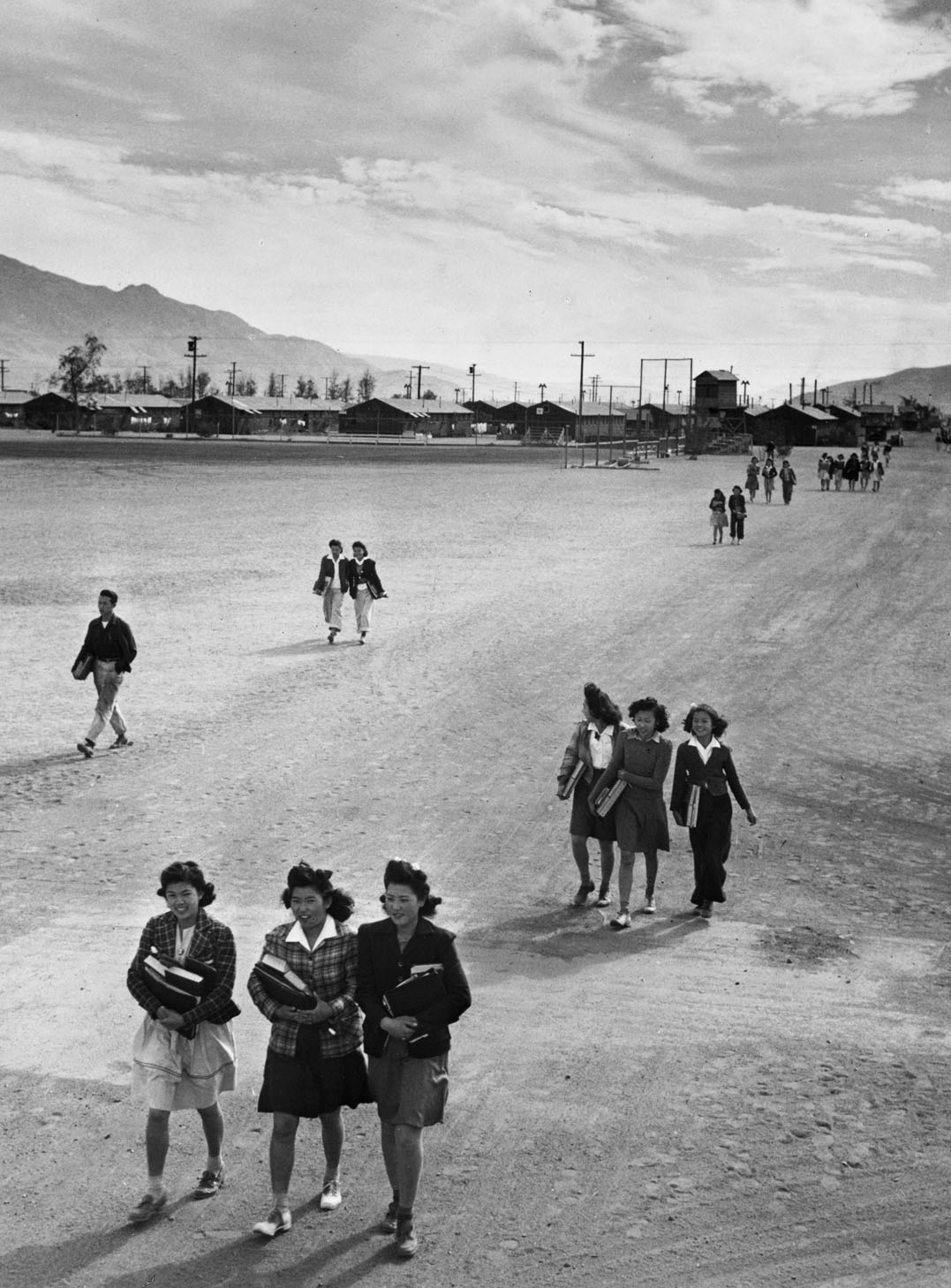 Schoolgirls at Manzanar_edit web