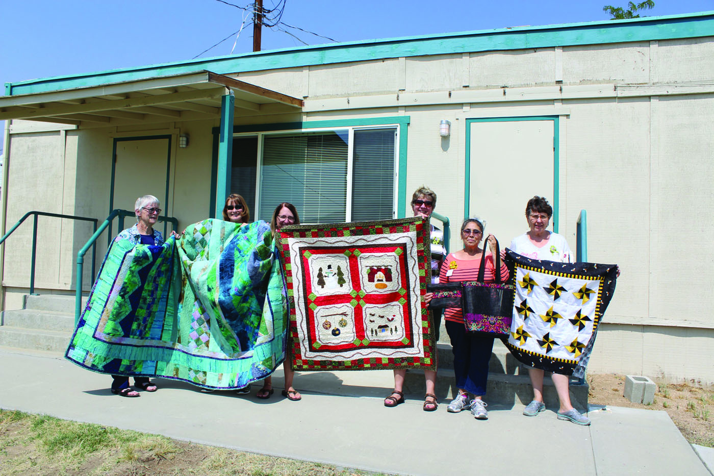 From left: Quilters Maxine Shepard, Sandra O’Hara, Cheryl Knight, Anne Rusk, Marta Martinez and Nancy Wood. Photo courtesy: Sheet staff.