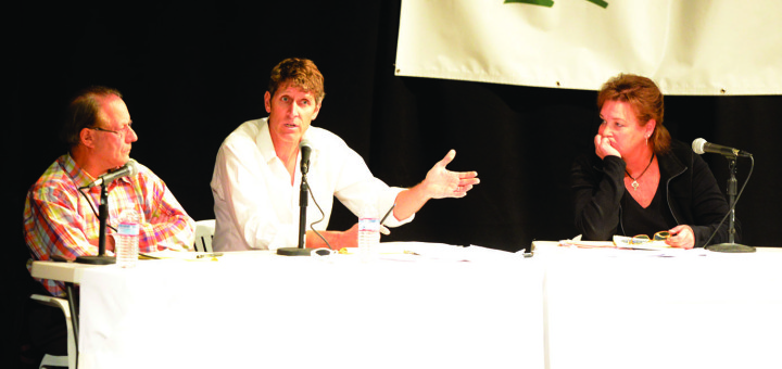 David Page @ the September 17 forum flanked by Paul Rudder and Kathy Cage. Photo courtesy: Thompson.